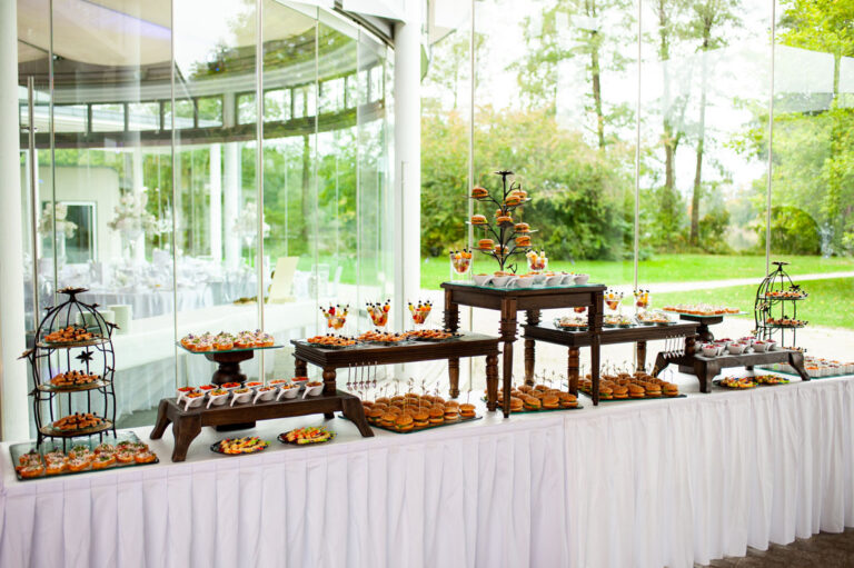 Eventcatering Bellmann bietet Buffetservice für kleine und große Gruppen