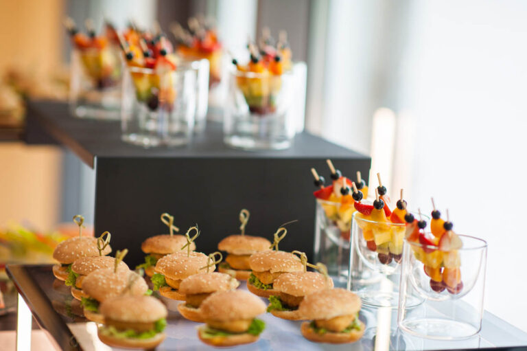 Partyservice Bellmann liefert Buffets mit Liebe zum Detail