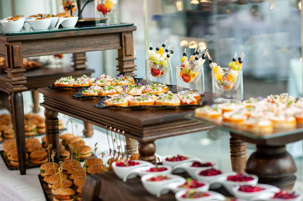 Sektempfang Hochzeit mit Canapés, Tartes und Mini-Sandwiches